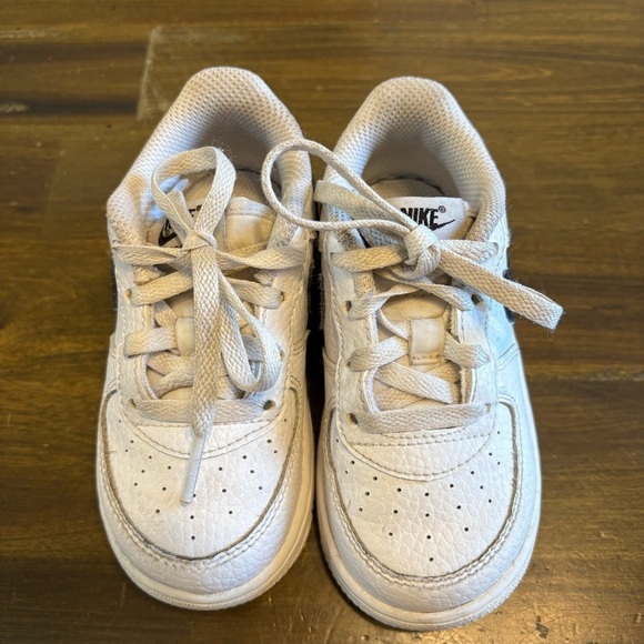 Nike Black Swish Air Force Sneaker Lace Up Toddler 7C - Picture 5 of 8